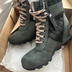 Sorel Lexie Wedge size 9.5